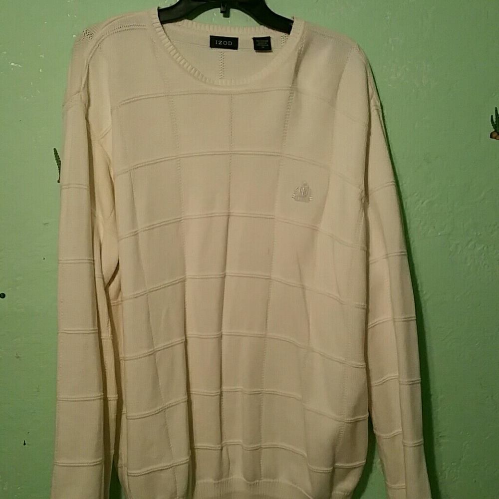 Izod sweater